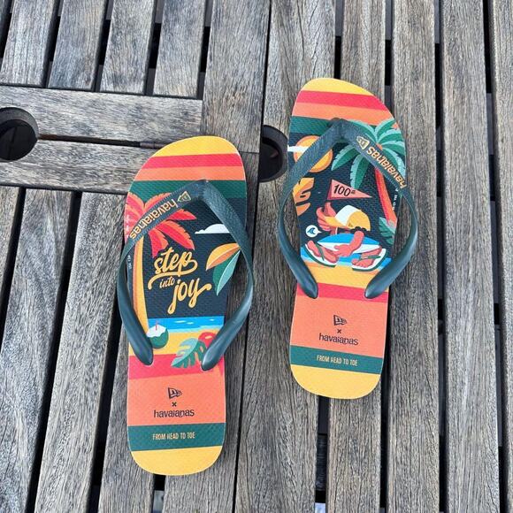 Havaianas x New Era 100th Anniversary Flip Flops - Picture 7 of 8